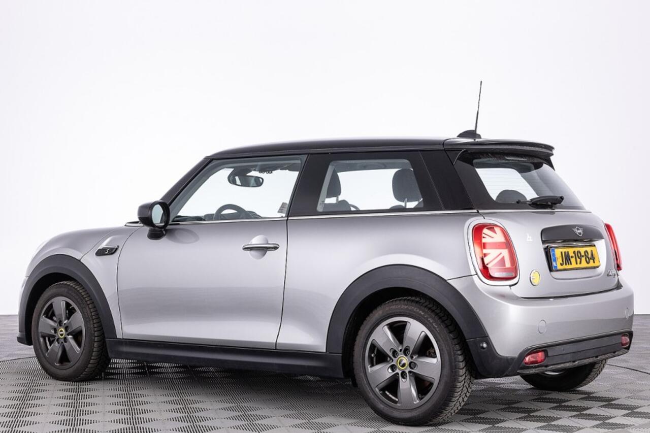 Mini Electric Mini Cooper SE 33 kWh | Sportstoelen | Full LED | NAVI | ECC .