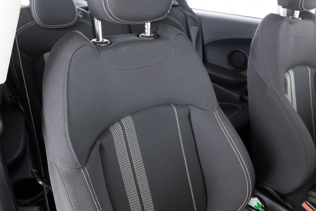 Mini Electric Mini Cooper SE 33 kWh | Sportstoelen | Full LED | NAVI | ECC .