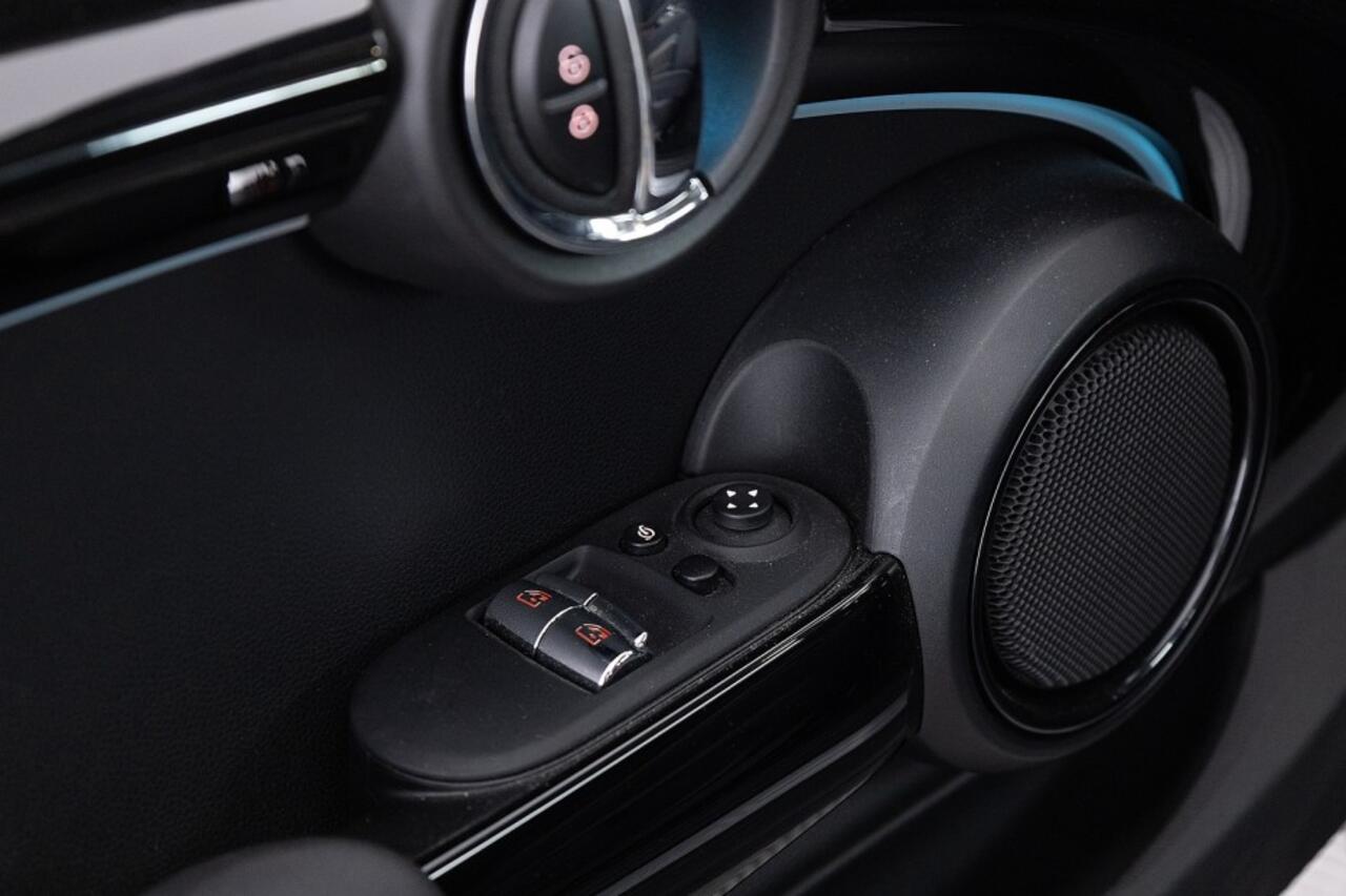 Mini Electric Mini Cooper SE 33 kWh | Sportstoelen | Full LED | NAVI | ECC .