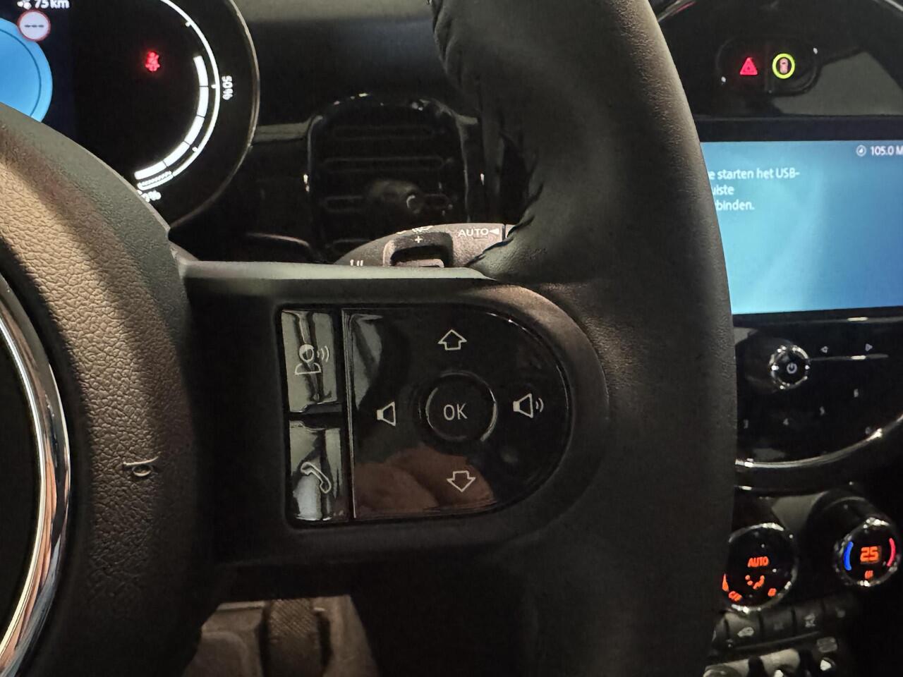 Mini Electric Mini Cooper SE 33 kWh | navi-carplay | led | sportzetels | SOH 99% |