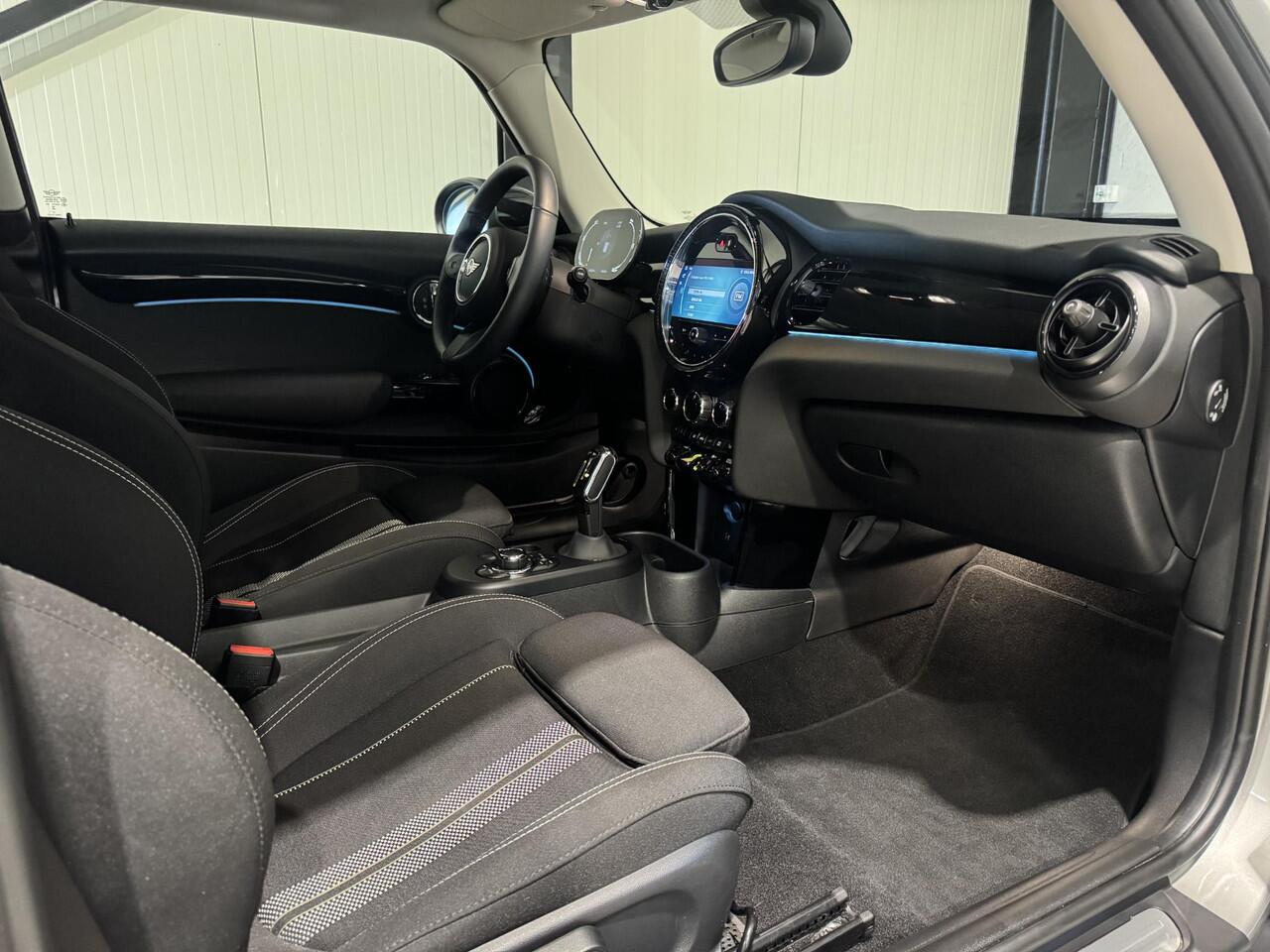 Mini Electric Mini Cooper SE 33 kWh | navi-carplay | led | sportzetels | SOH 99% |