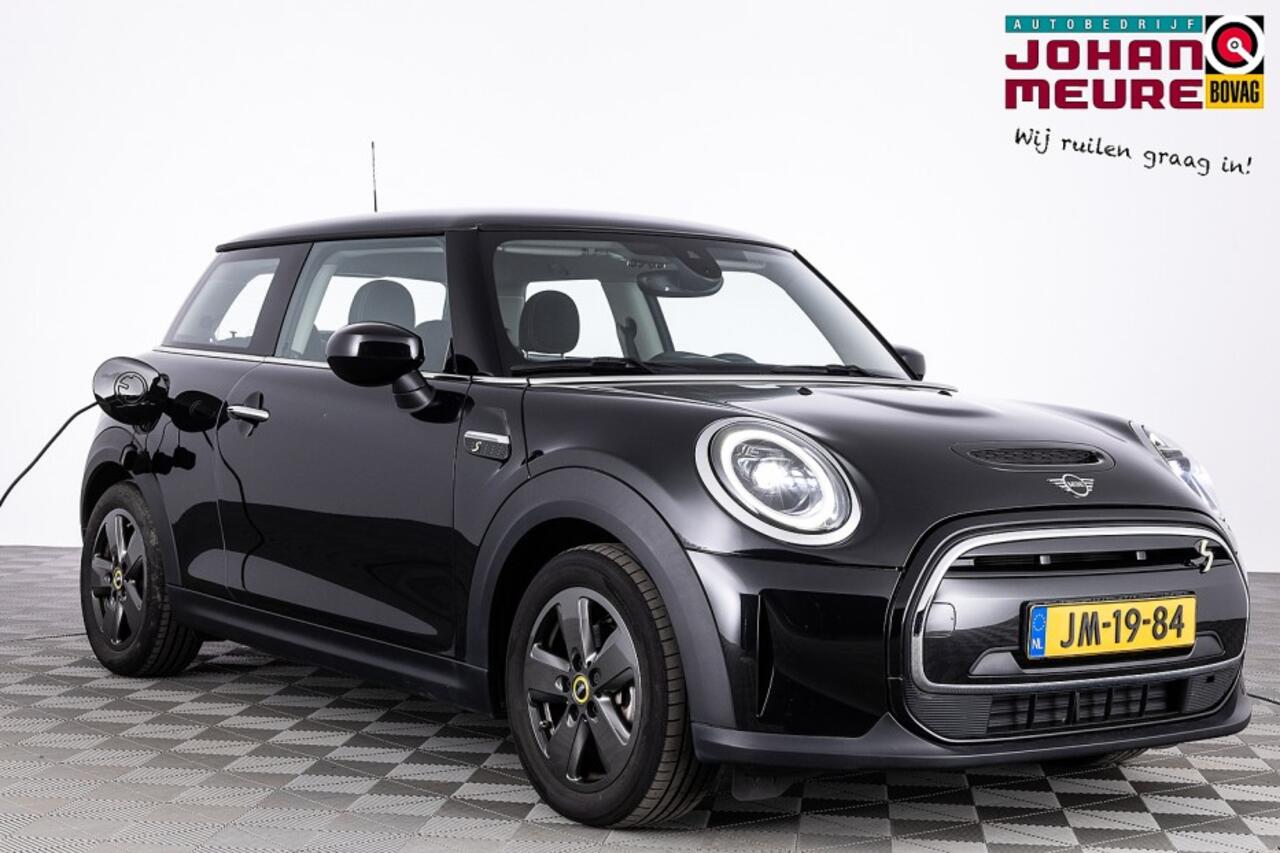 Mini Electric Mini Cooper SE 33 kWh *SOH 97%* Sportstoelen | Full LED | NAVI | ECC *BEVRIJDINGSDAG 05 mei OPEN!*