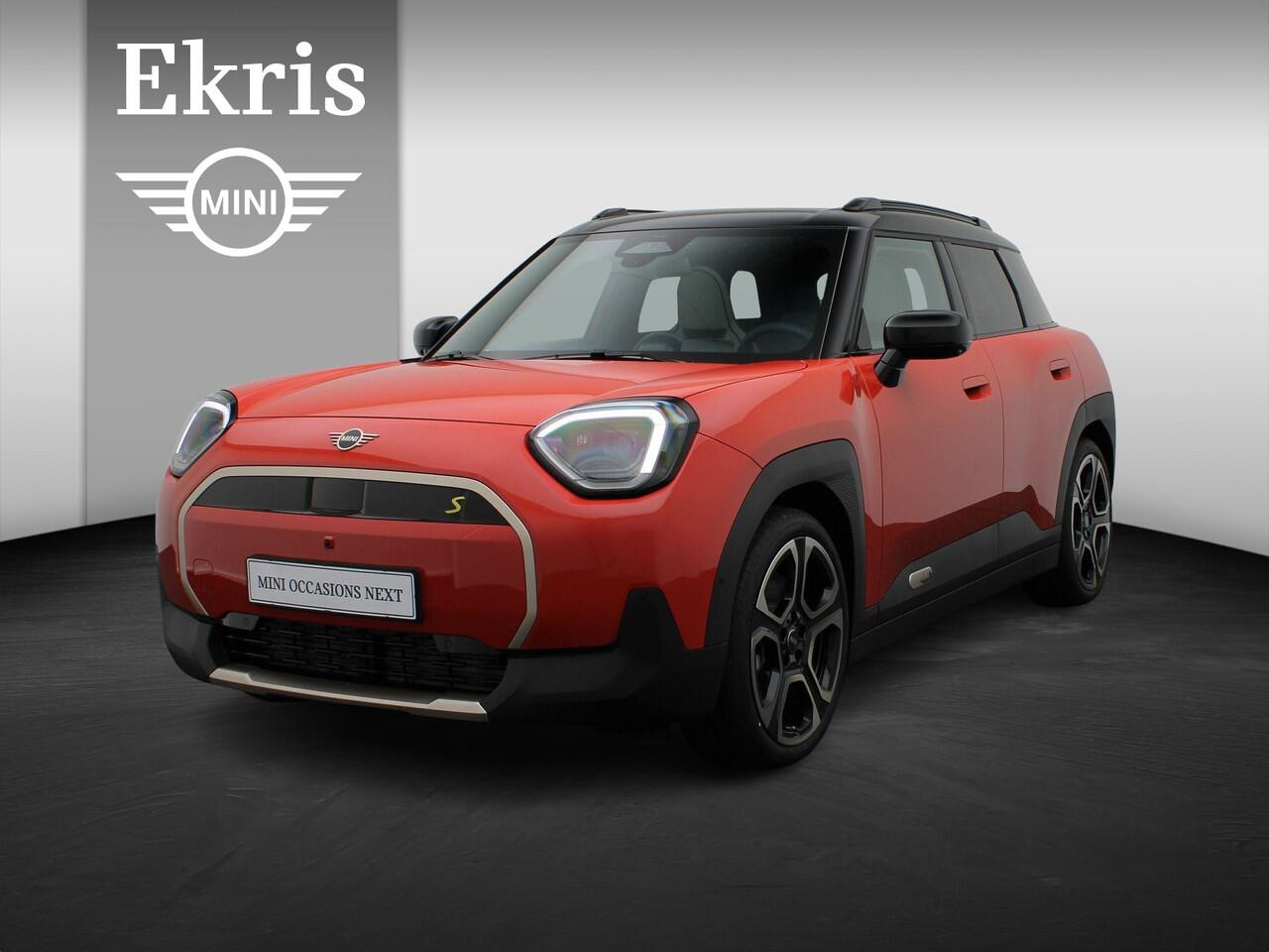 Mini Electric Mini Aceman SE Favoured XL 54.2 kWh Demo voertuig korting per gereden kilometer. Neem contact op voor de actuele prijs