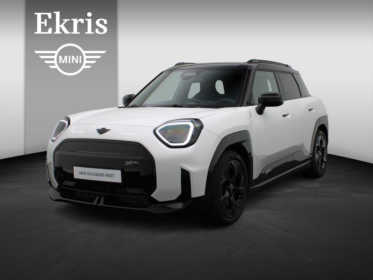 Mini Electric Aceman SE John Cooper Works Uitvoering + Pakket M + Stuurwielrand Verwarmd + Panoramadak + Driving Assistant + Parking Assistant + Head-Up Display + 18''