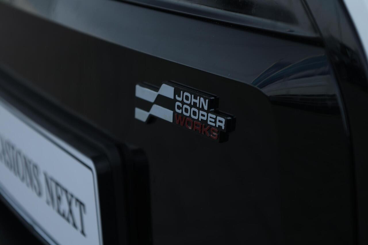 Mini Electric Mini Aceman SE John Cooper Works M 54.2 kWh Comfort Access/ Verwarmd Stuurwiel/ Panoramadak/ Head-Up/ Stoelverwarming/ 18"LMV