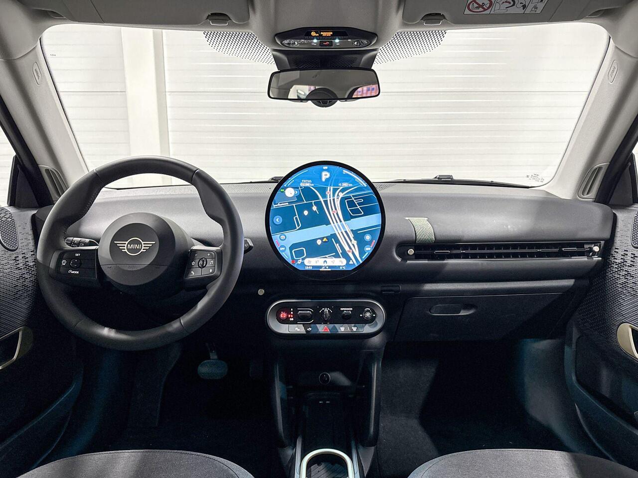 Mini Electric 3-deurs Cooper SE | Essential Trim | Achteruitrijcamera | Apple Carplay