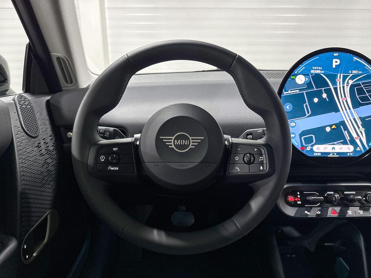 Mini Electric 3-deurs Cooper SE | Essential Trim | Achteruitrijcamera | Apple Carplay