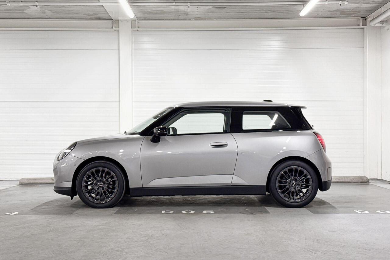 Mini Electric 3-deurs Cooper SE | Essential Trim | Achteruitrijcamera | Apple Carplay