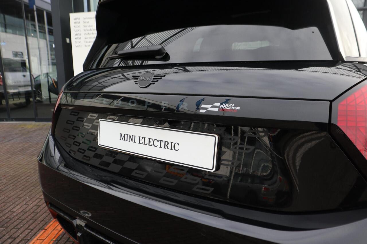 Mini Electric JCW | John Cooper Works Trim + Pakket L
