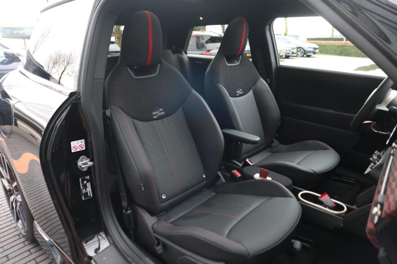 Mini Electric JCW | John Cooper Works Trim + Pakket L