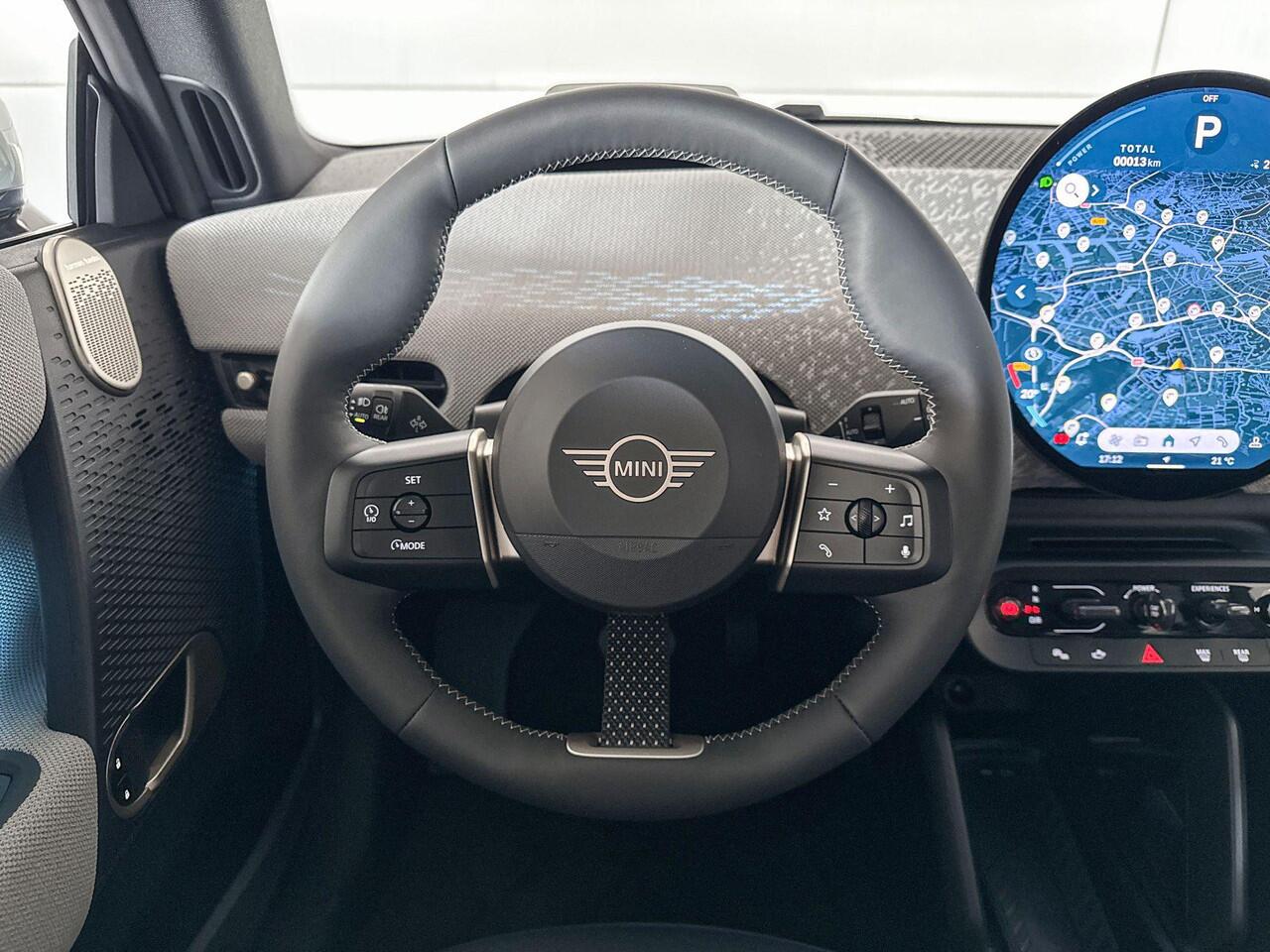 Mini Electric Cooper 3-deurs Cooper E Favoured L 40.7 kWh - Boost Deals