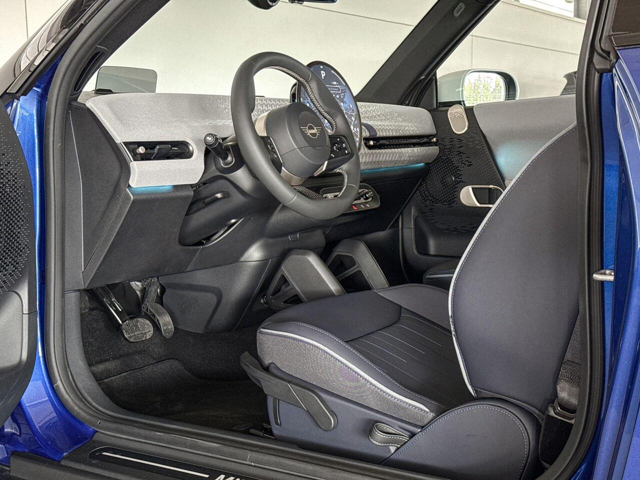 Mini Electric Cooper 3-deurs Cooper E Favoured L 40.7 kWh - Boost Deals