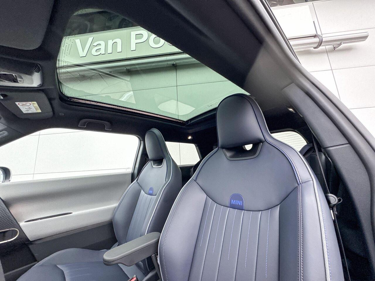 Mini Electric Cooper 3-deurs Cooper E Favoured L 40.7 kWh - Boost Deals