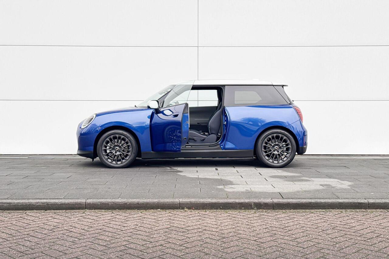 Mini Electric Cooper 3-deurs Cooper E Favoured L 40.7 kWh - Boost Deals