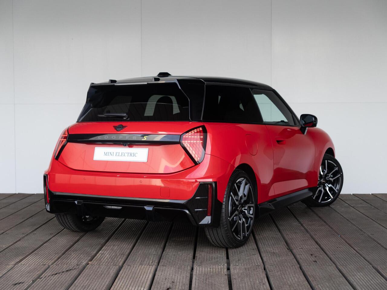 Mini Electric Cooper SE John Cooper Works Trim | Pakket L | Panoramadak | Harman Kardon
