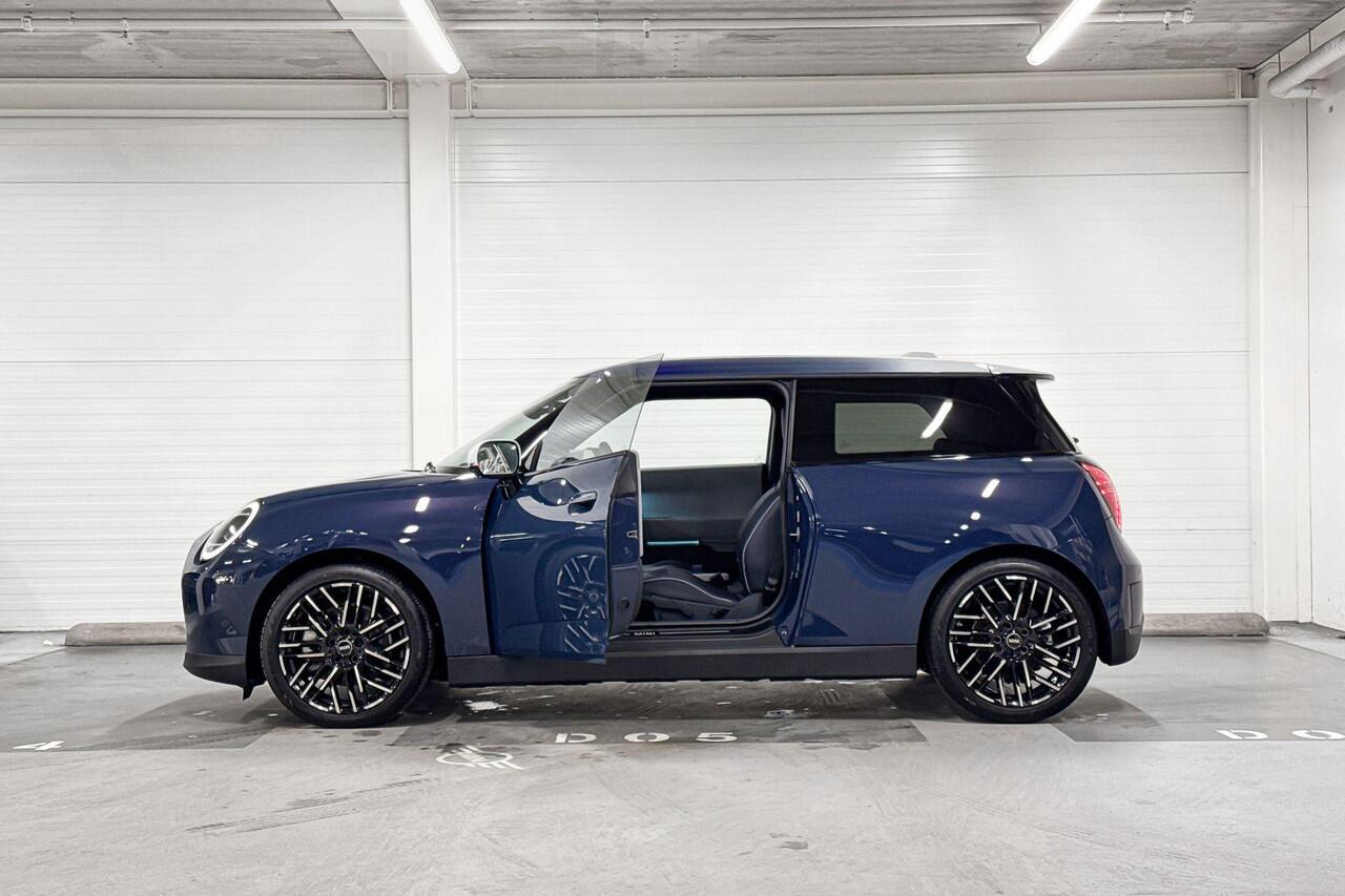 Mini Electric Cooper 3-deurs Cooper SE Favoured M 54.2 kWh