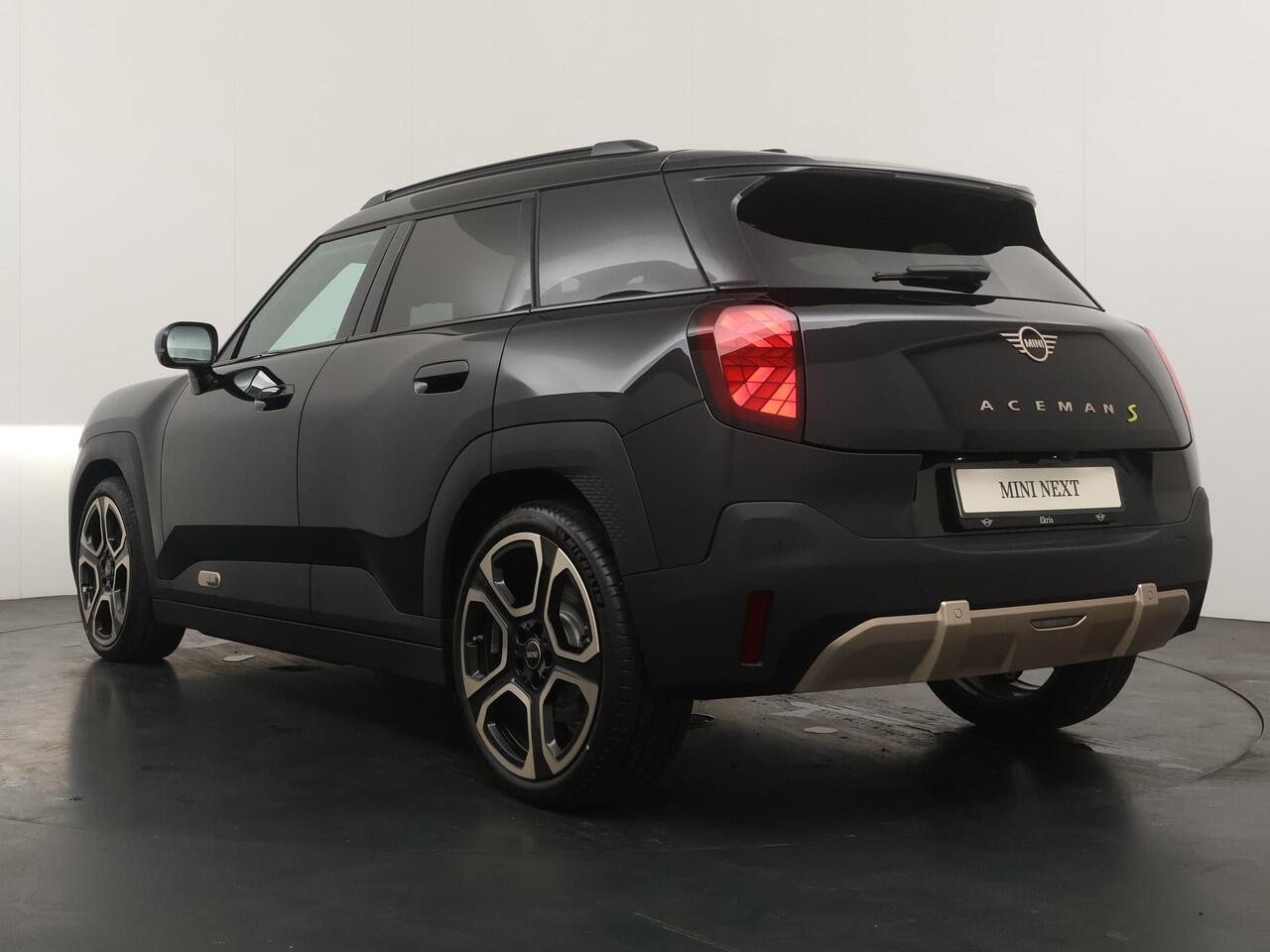 Mini Electric Aceman SE Favoured | Pakket M | Stuur-stoelverwarming | Panoramadak | Cruise Control | Camera |