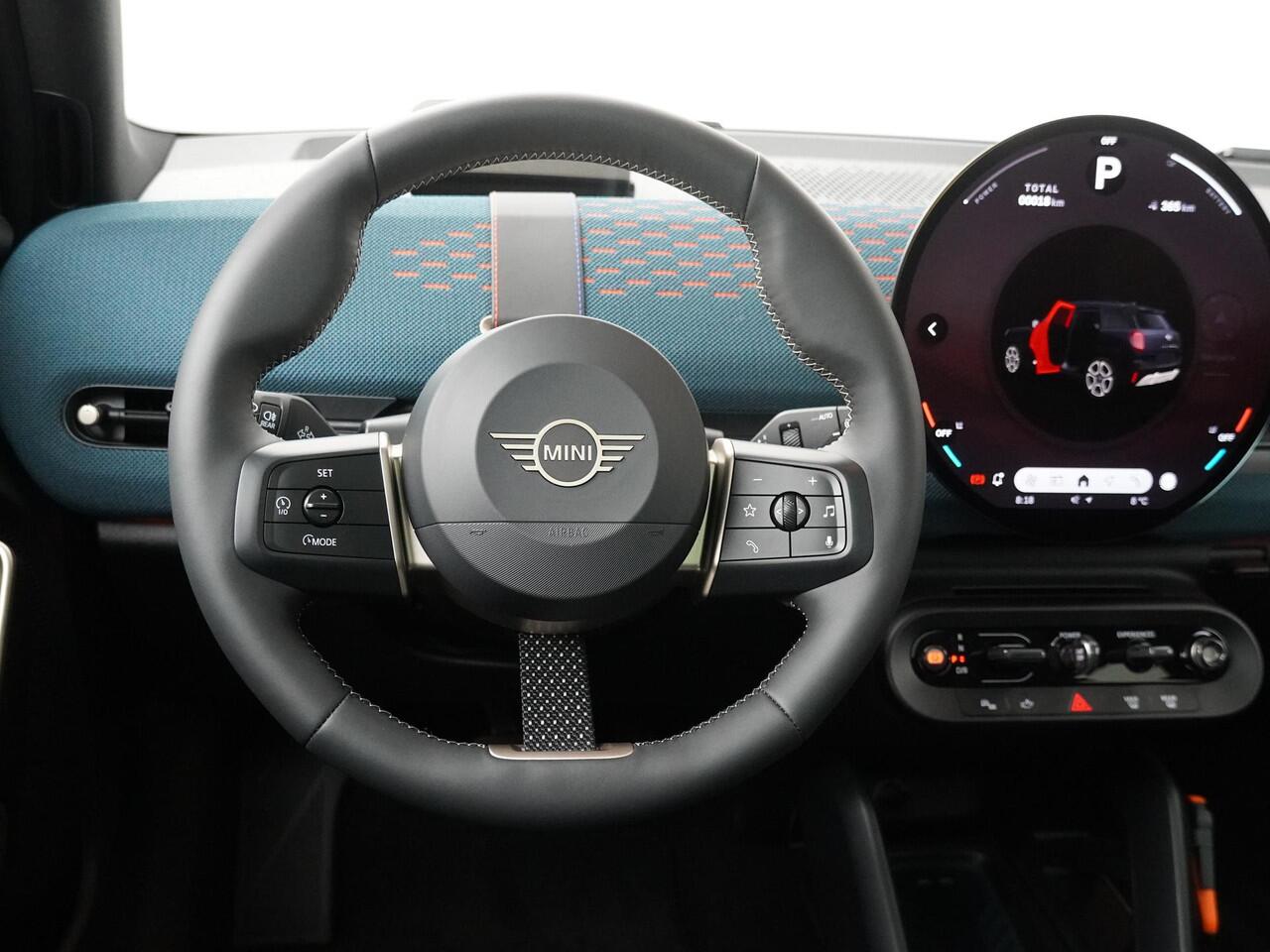 Mini Electric Aceman SE Favoured | Pakket M | Stuur-stoelverwarming | Panoramadak | Cruise Control | Camera |