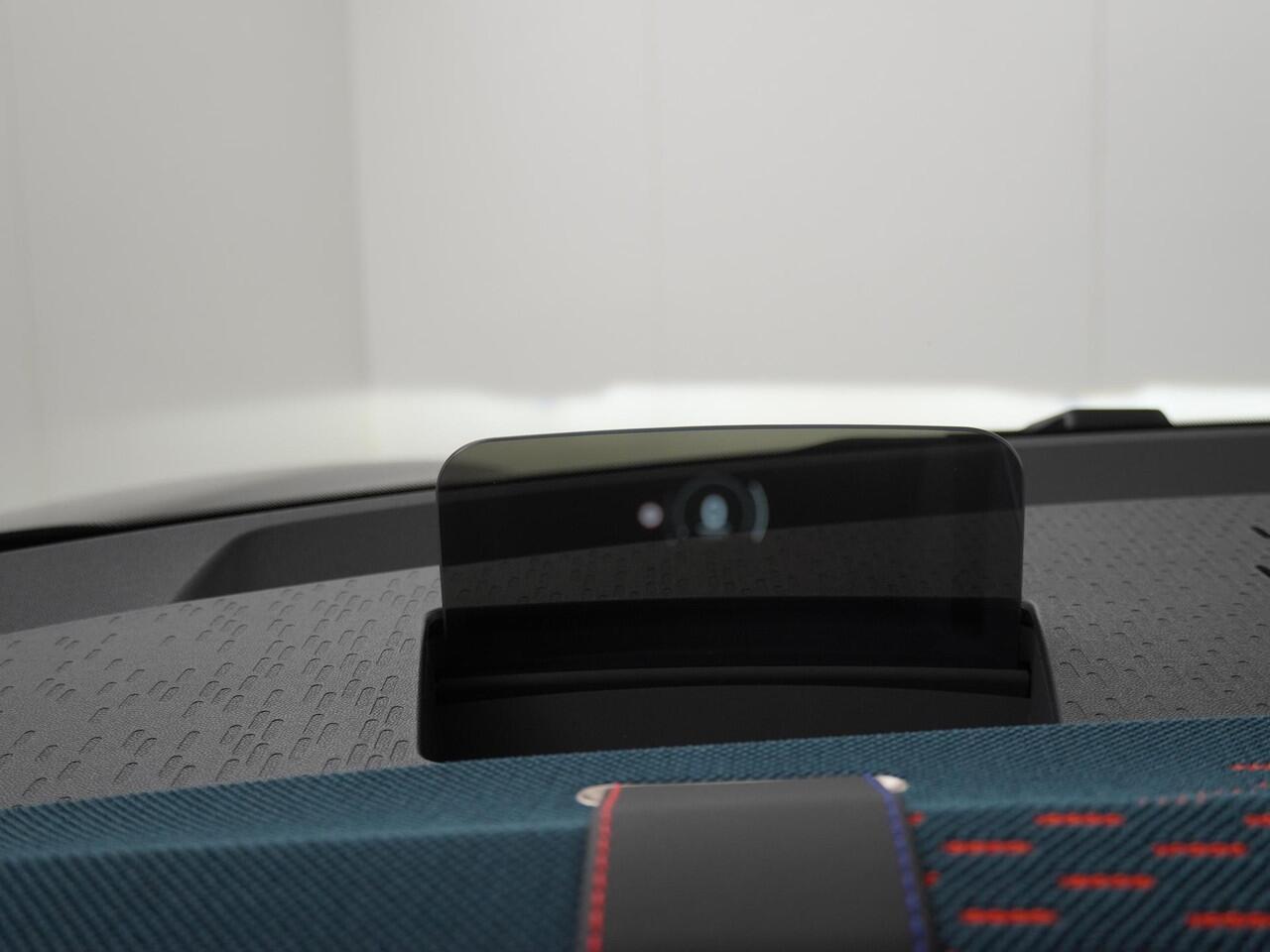 Mini Electric Aceman SE Favoured | Pakket M | Stuur-stoelverwarming | Panoramadak | Cruise Control | Camera |