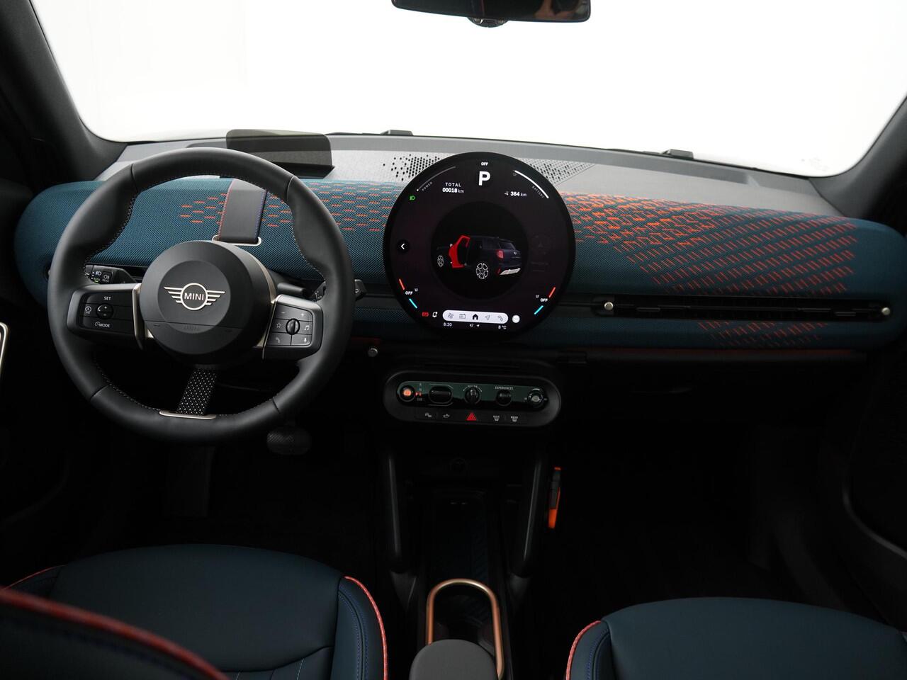 Mini Electric Aceman SE Favoured | Pakket M | Stuur-stoelverwarming | Panoramadak | Cruise Control | Camera |