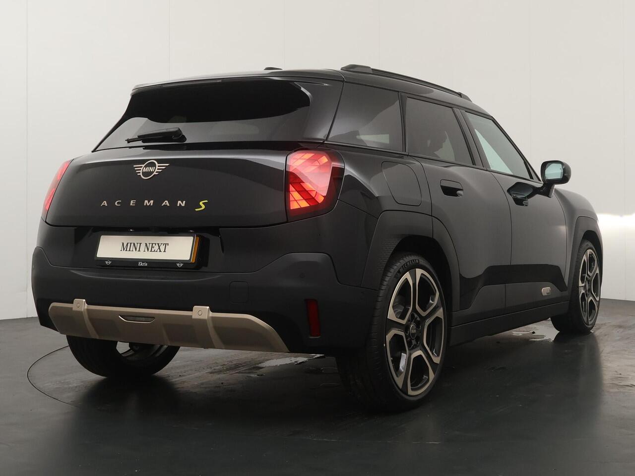 Mini Electric Aceman SE Favoured | Pakket M | Stuur-stoelverwarming | Panoramadak | Cruise Control | Camera |