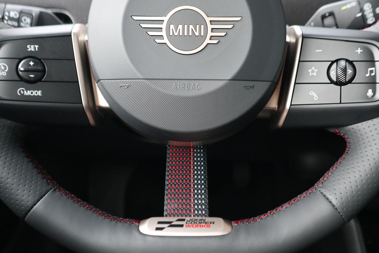 Mini Electric 3-deurs Cooper SE | John Cooper Works Trim + Pakket L