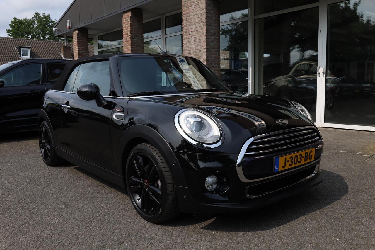 Mini John Cooper Works Mini Cabrio 1.5 JCW Chili HARMAN&KARDON STOELVERW. HALFLEER NAVI CRUISE CLIMA VOICE 2xPDC 17''LMV WINDSCHERM SFEERVERL.