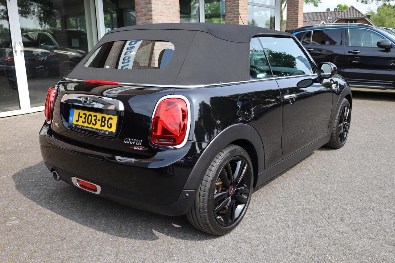 Mini John Cooper Works Mini Cabrio 1.5 JCW Chili HARMAN&KARDON STOELVERW. HALFLEER NAVI CRUISE CLIMA VOICE 2xPDC 17''LMV WINDSCHERM SFEERVERL.