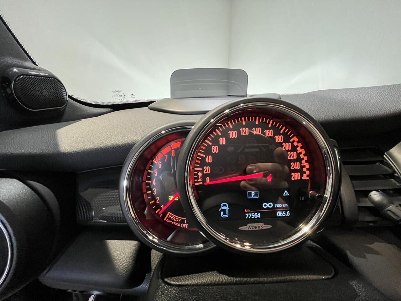 Mini John Cooper Works Mini 2.0 S Chili | Panoramadak | JCW | Harman Kardon | Head-up