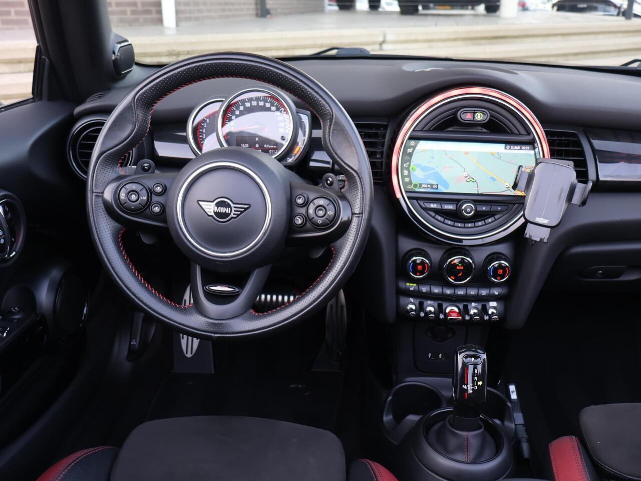 Mini John Cooper Works Mini Cabrio 2.0 JCW 231 PK REBEL GREEN | JCW STOELEN | ADAPTIVE CRUISE | ORIG. NL