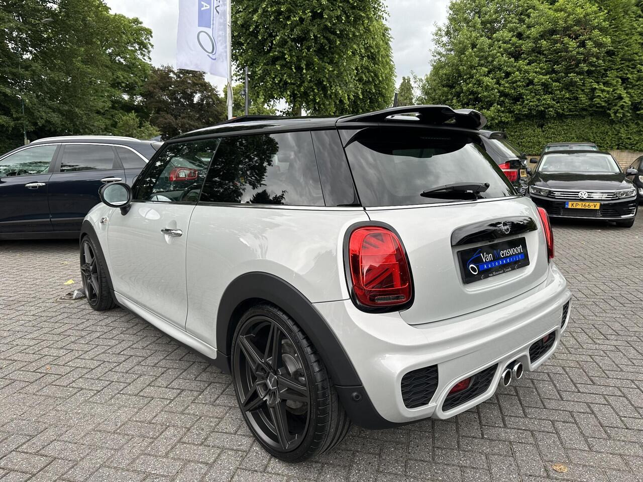 Mini John Cooper Works Mini 2.0 S Automaat JCW AC-Schnitzer Uniek! 17dKM!|JCW-stoelen|Panorama|CarPlay|Camera