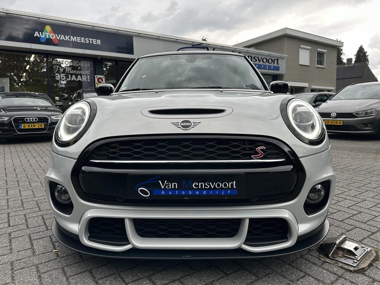 Mini John Cooper Works Mini 2.0 S Automaat JCW AC-Schnitzer Uniek! 17dKM!|JCW-stoelen|Panorama|CarPlay|Camera