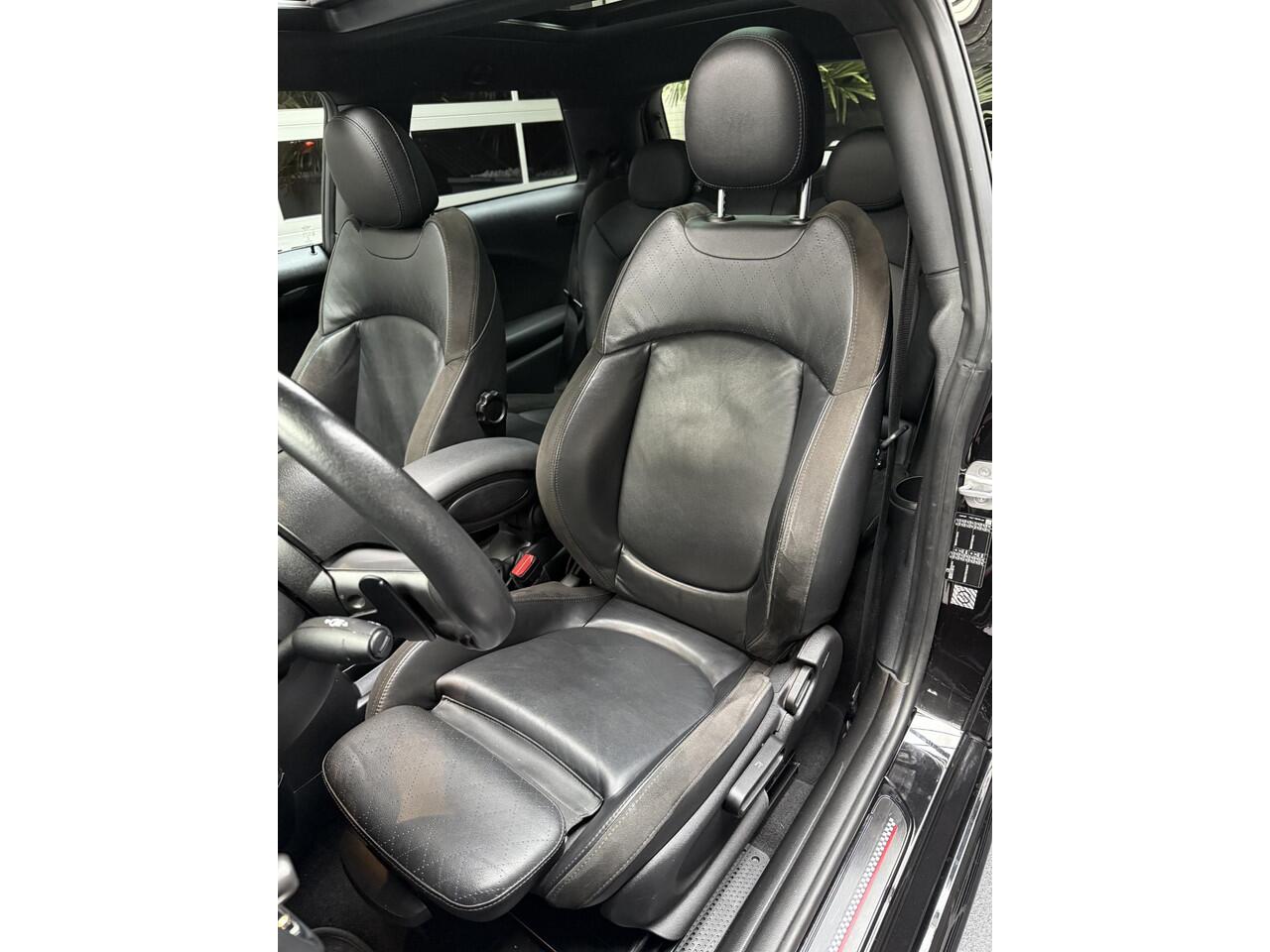 Mini John Cooper Works Mini 2.0 Chili 230PK Panoramadak!!!