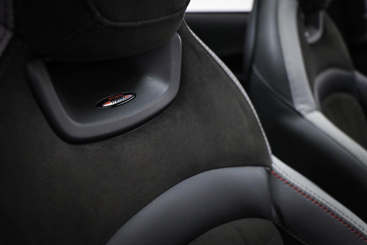 Mini John Cooper Works Mini 2.0 Chili | DRIVER ASSISTANCE PACK | PANORAMADAK | HEAD UP | DAB | APPLE