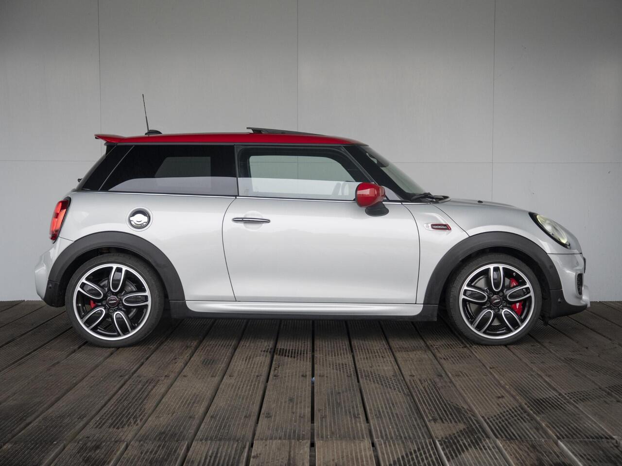Mini John Cooper Works 3-deurs Aut. Chili + Harman-Kardon + Panoramadak