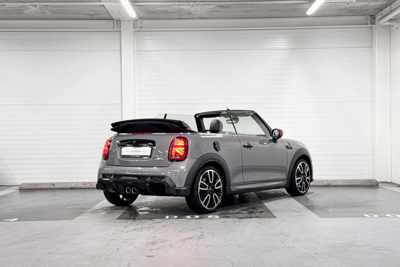 Mini John Cooper Works Cabrio | Harman Kardon | Head-Up Display | Adaptieve Cruise Control | 18" JCW Circuit Spoke