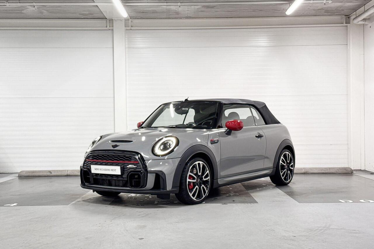 Mini John Cooper Works Cabrio | Harman Kardon | Head-Up Display | Adaptieve Cruise Control | 18" JCW Circuit Spoke