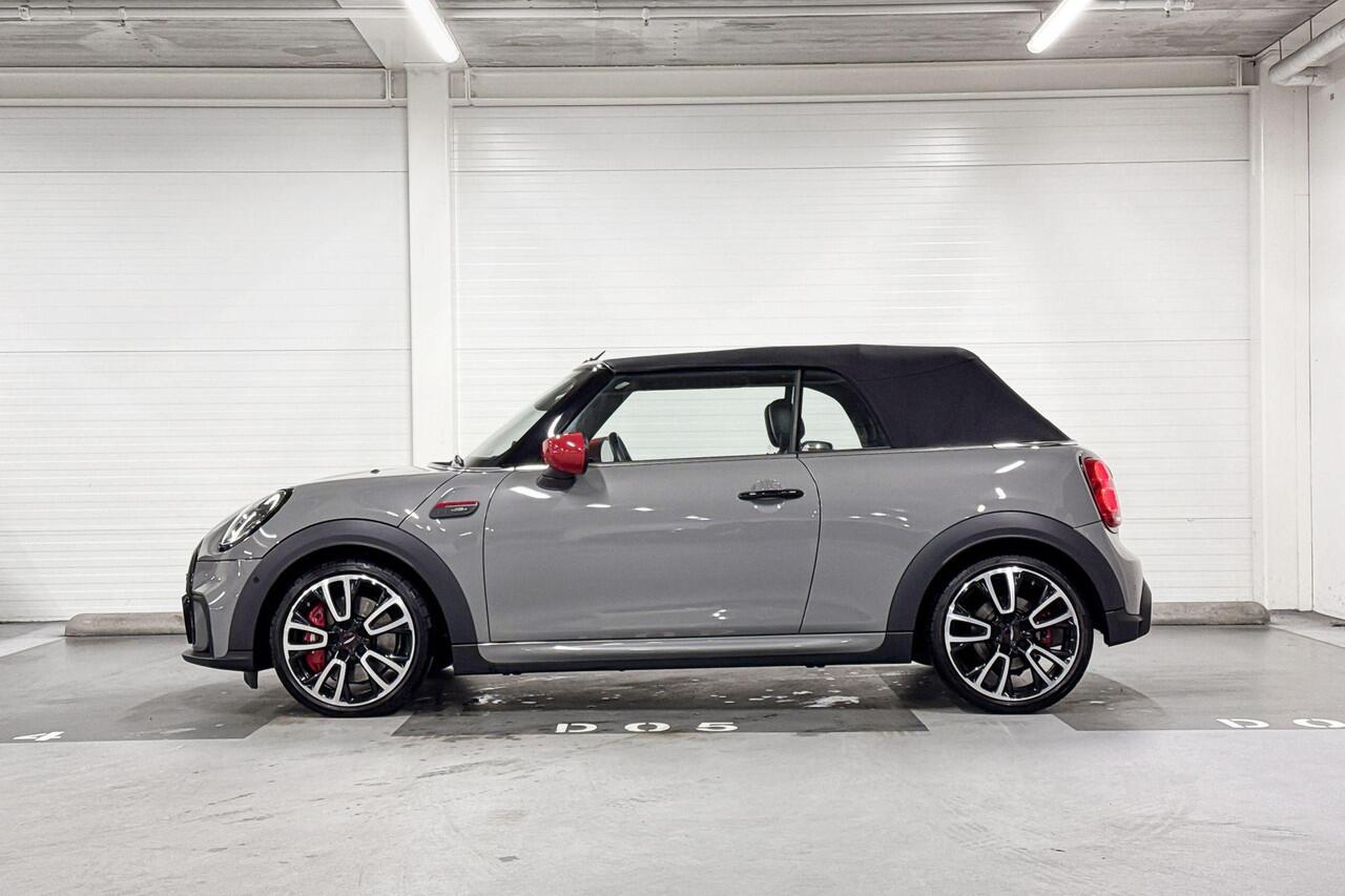 Mini John Cooper Works Cabrio | Harman Kardon | Head-Up Display | Adaptieve Cruise Control | 18" JCW Circuit Spoke
