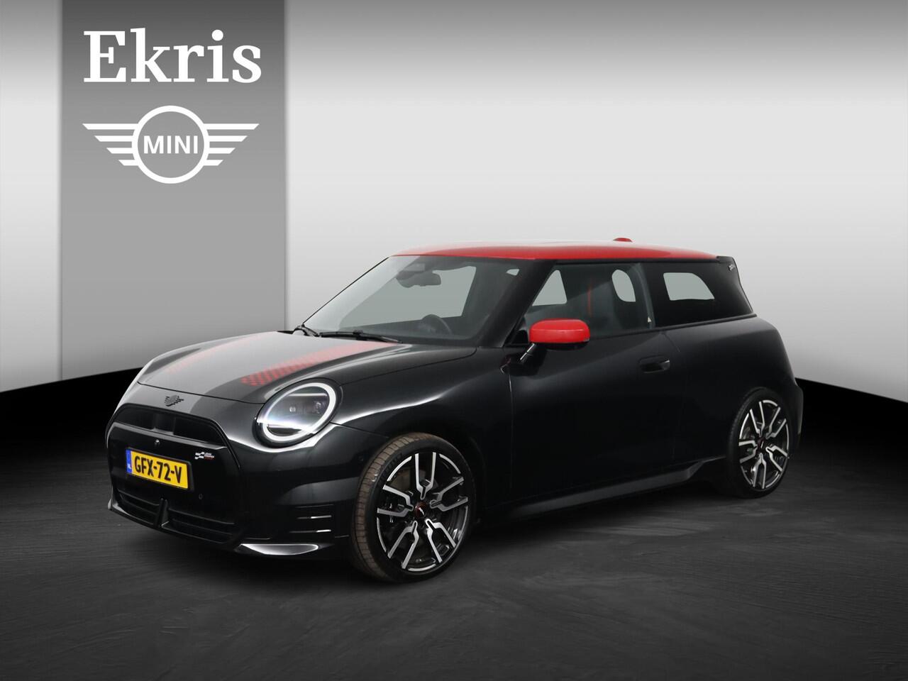 Mini John Cooper Works Mini E Cooper XL 40.7 kWh | Head-Up Display |Stuurwielrand Verwarmd | Glazen Panoramadak | Comfort Access |