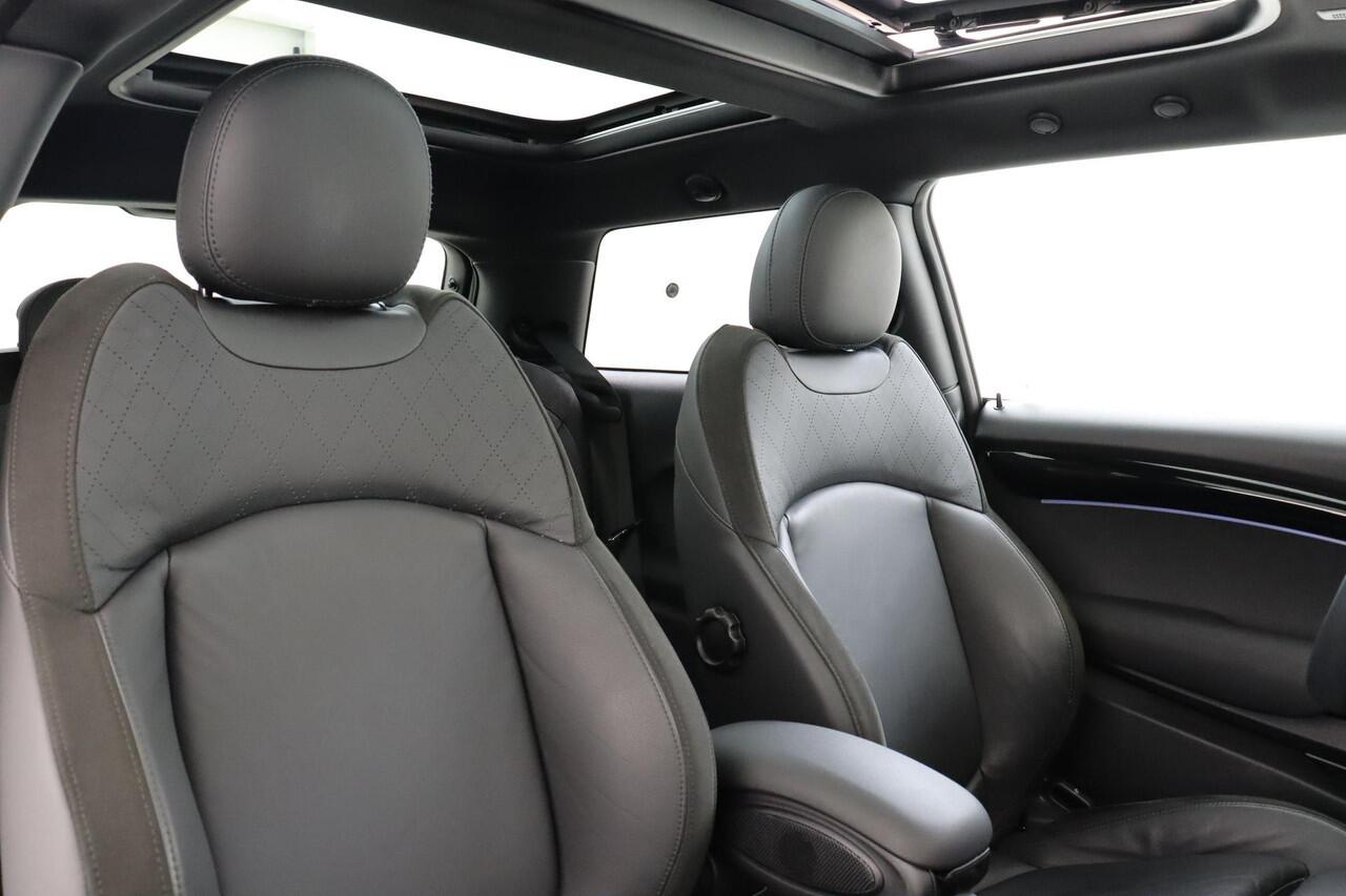Mini John Cooper Works Mini COOPER *INCL. ZOMER/WINTERSET!* -PANO.DAK|AERO|KEYLESS|STOEL/STUURVERW.|MULTIMEDIA|PRIVACY.GLAS|17"