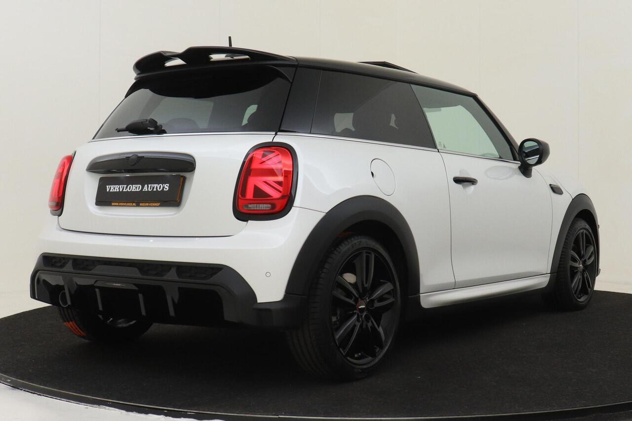 Mini John Cooper Works Mini COOPER *INCL. ZOMER/WINTERSET!* -PANO.DAK|AERO|KEYLESS|STOEL/STUURVERW.|MULTIMEDIA|PRIVACY.GLAS|17"