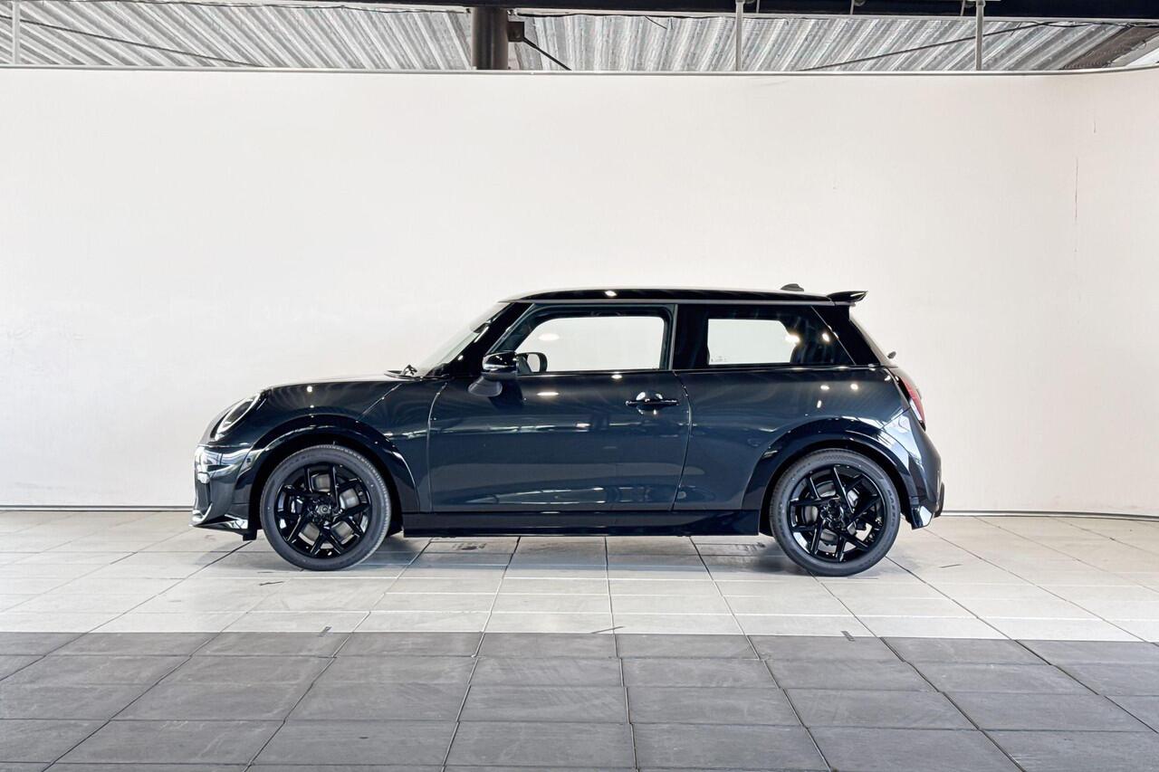 Mini John Cooper Works 3-deurs C Cooper M | Opruimingsvoordeel