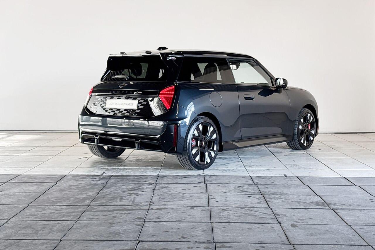 Mini John Cooper Works 3-deurs 2.0 JCW Cooper XL Aut.