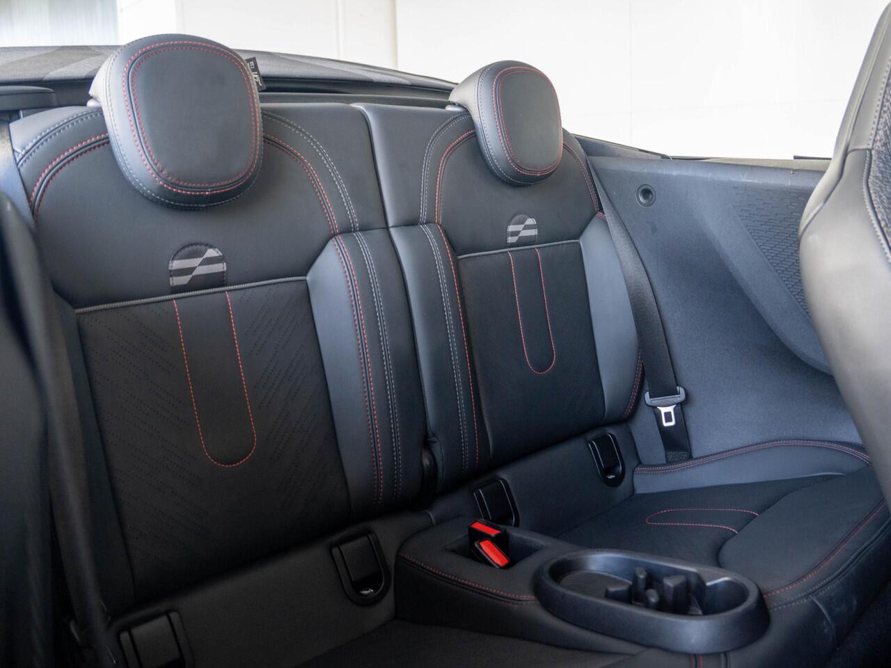 Mini John Cooper Works Cabrio XL + Harman-Kardon + Stuur&stoelverwarming