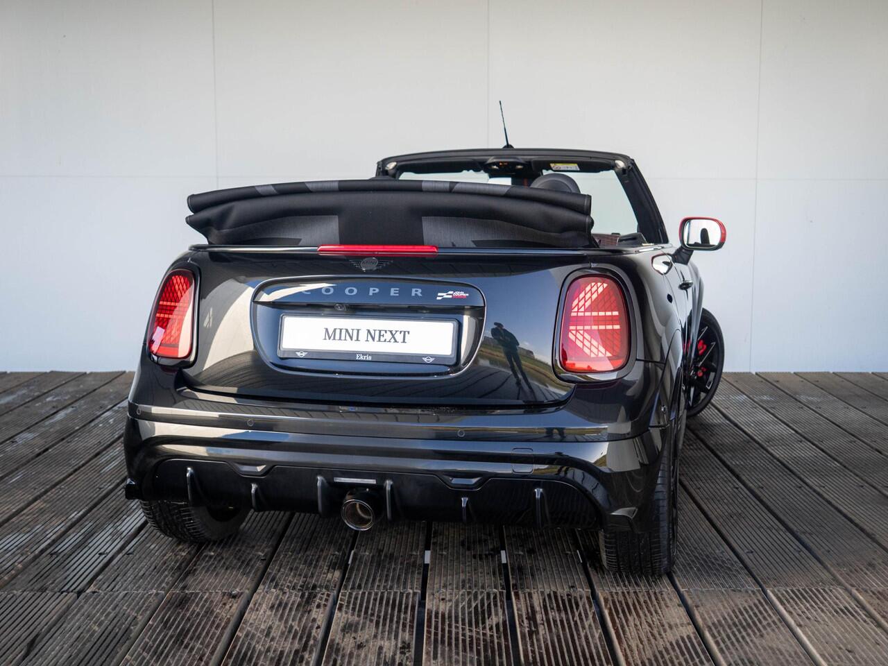 Mini John Cooper Works Cabrio XL + Harman-Kardon + Stuur&stoelverwarming