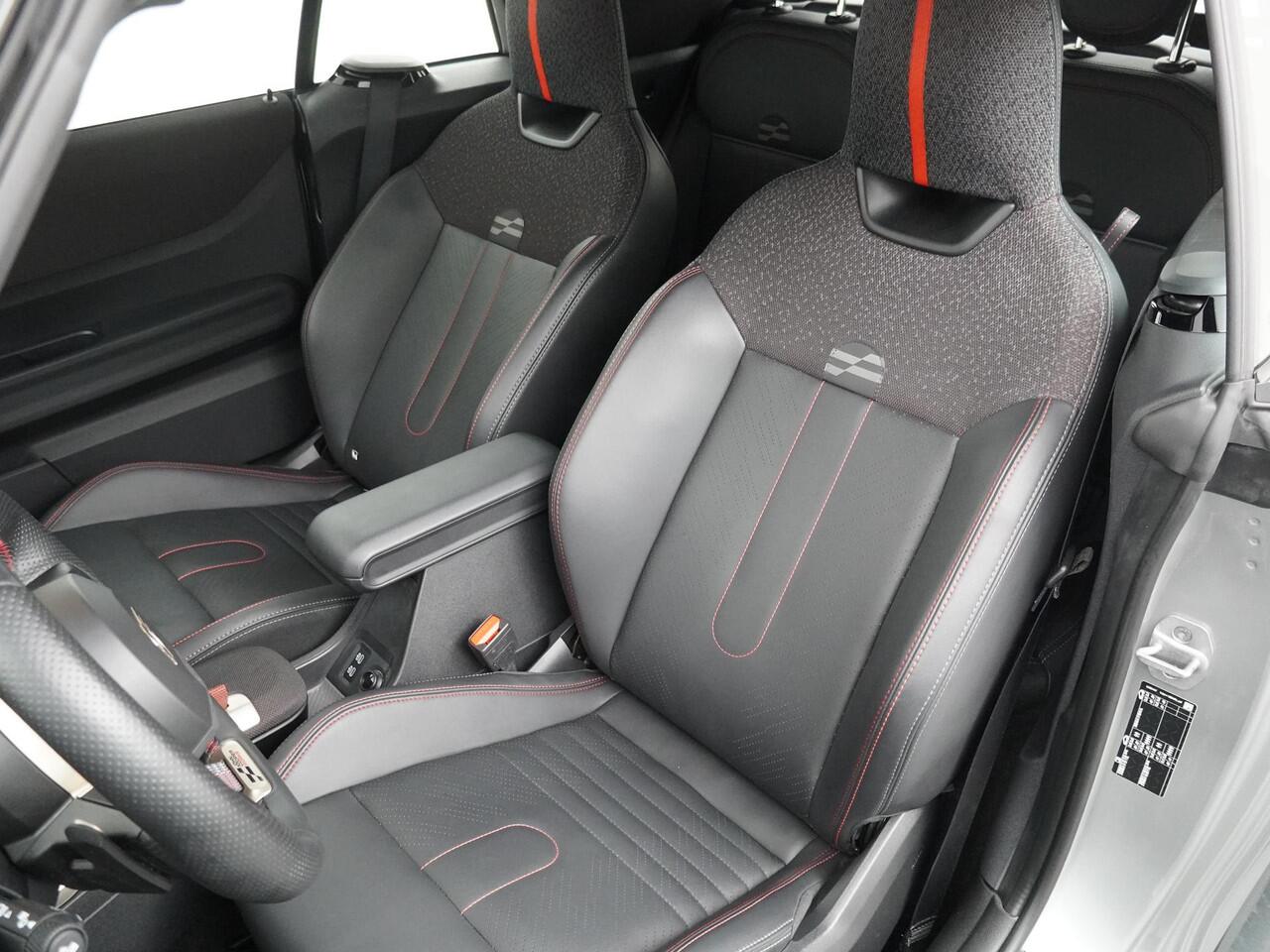 Mini John Cooper Works Cabrio JCW Pakket-XL | Harman Kardon | Elektrische stoelen | 360-graden camera | Adaptieve Cruise Control