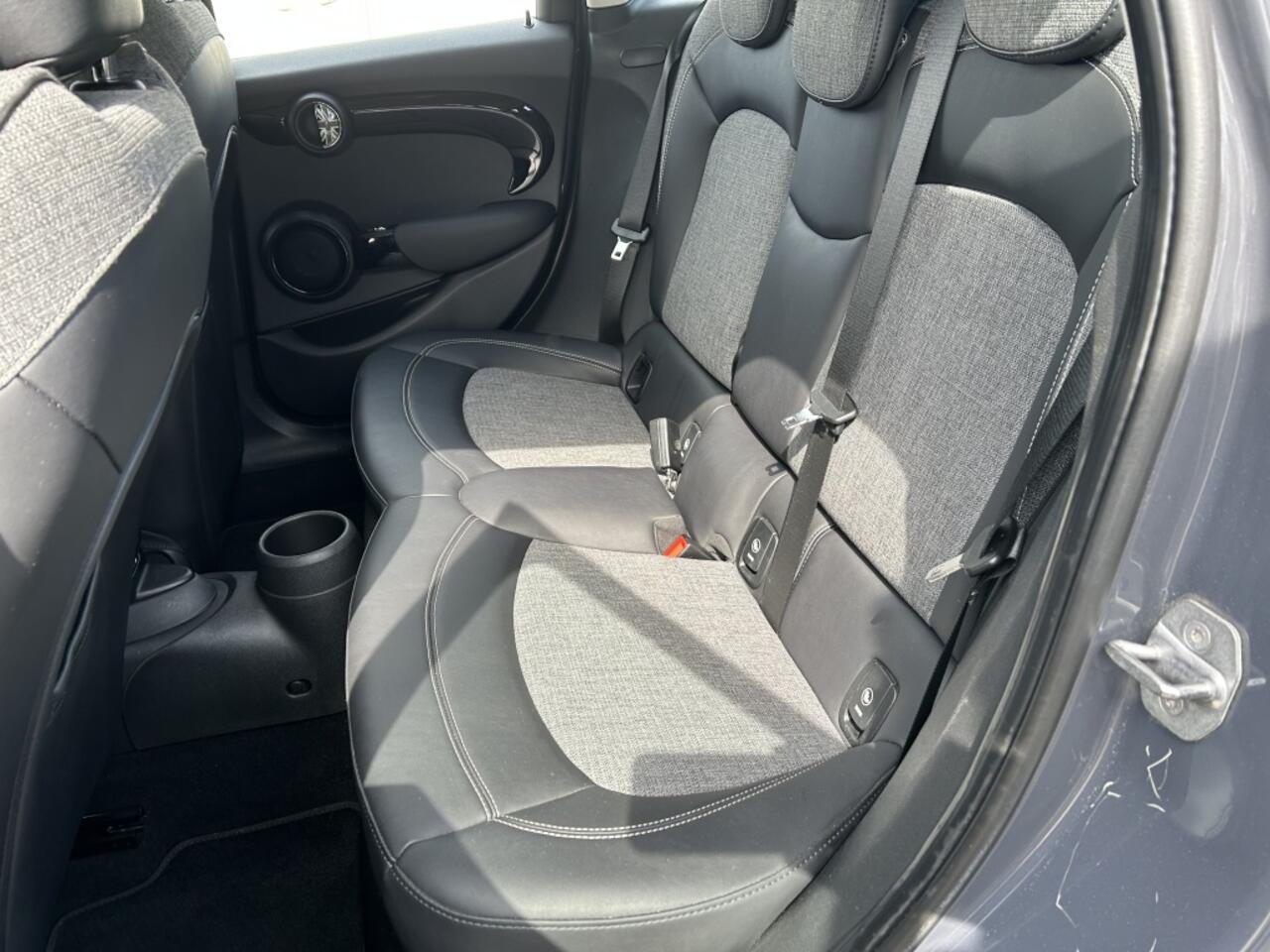 Mini MINI 2.0 Cooper S Pepper Serious Business