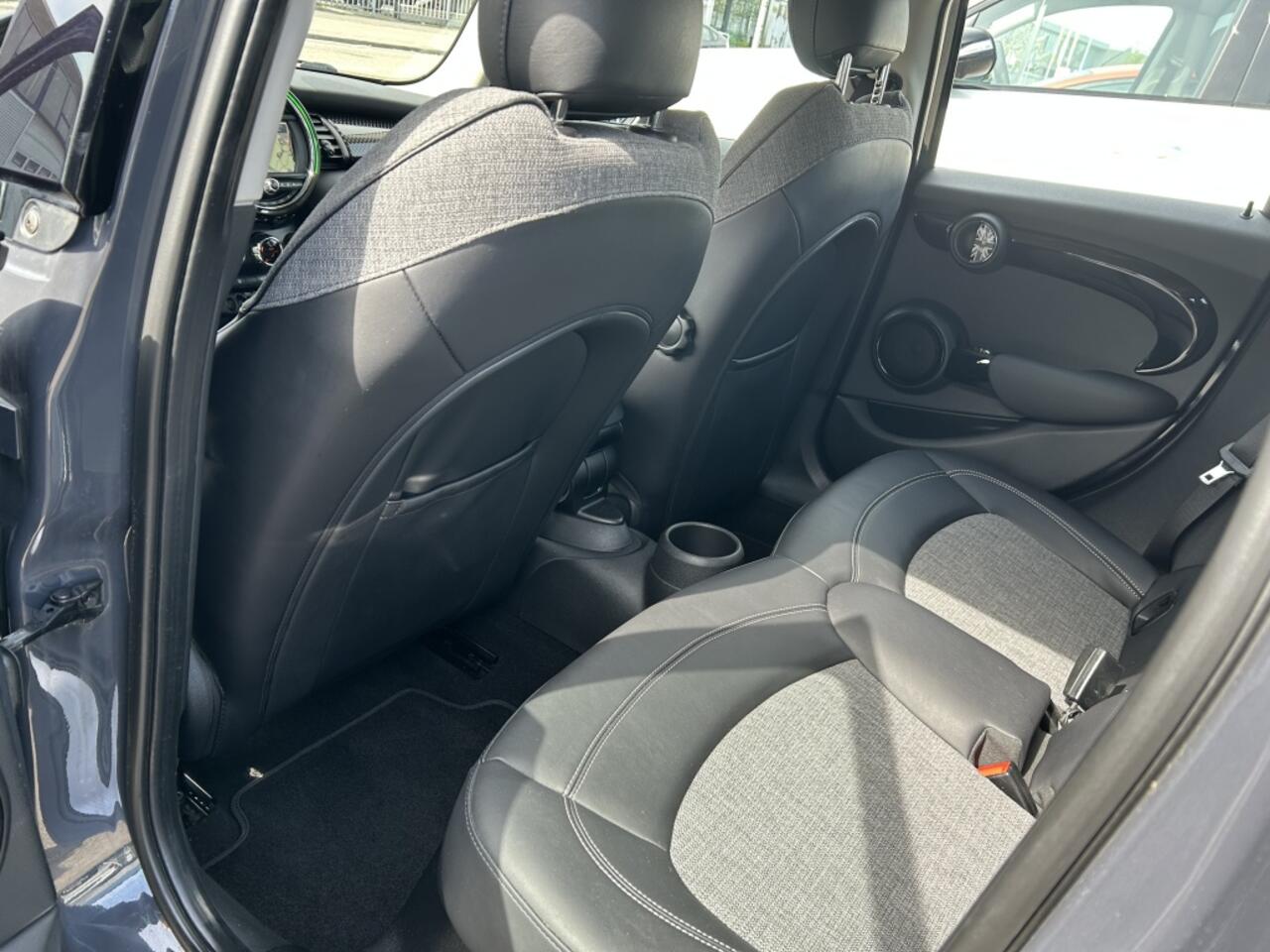 Mini MINI 2.0 Cooper S Pepper Serious Business