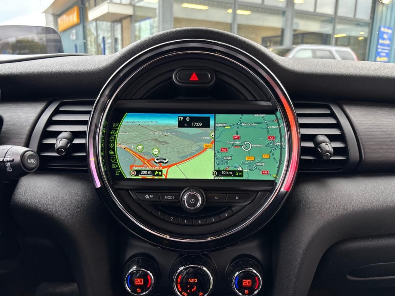 Mini MINI 2.0 COOPER S 192PK AUTOMAAT AIRCO LEER NAVI PDC HEADUP.