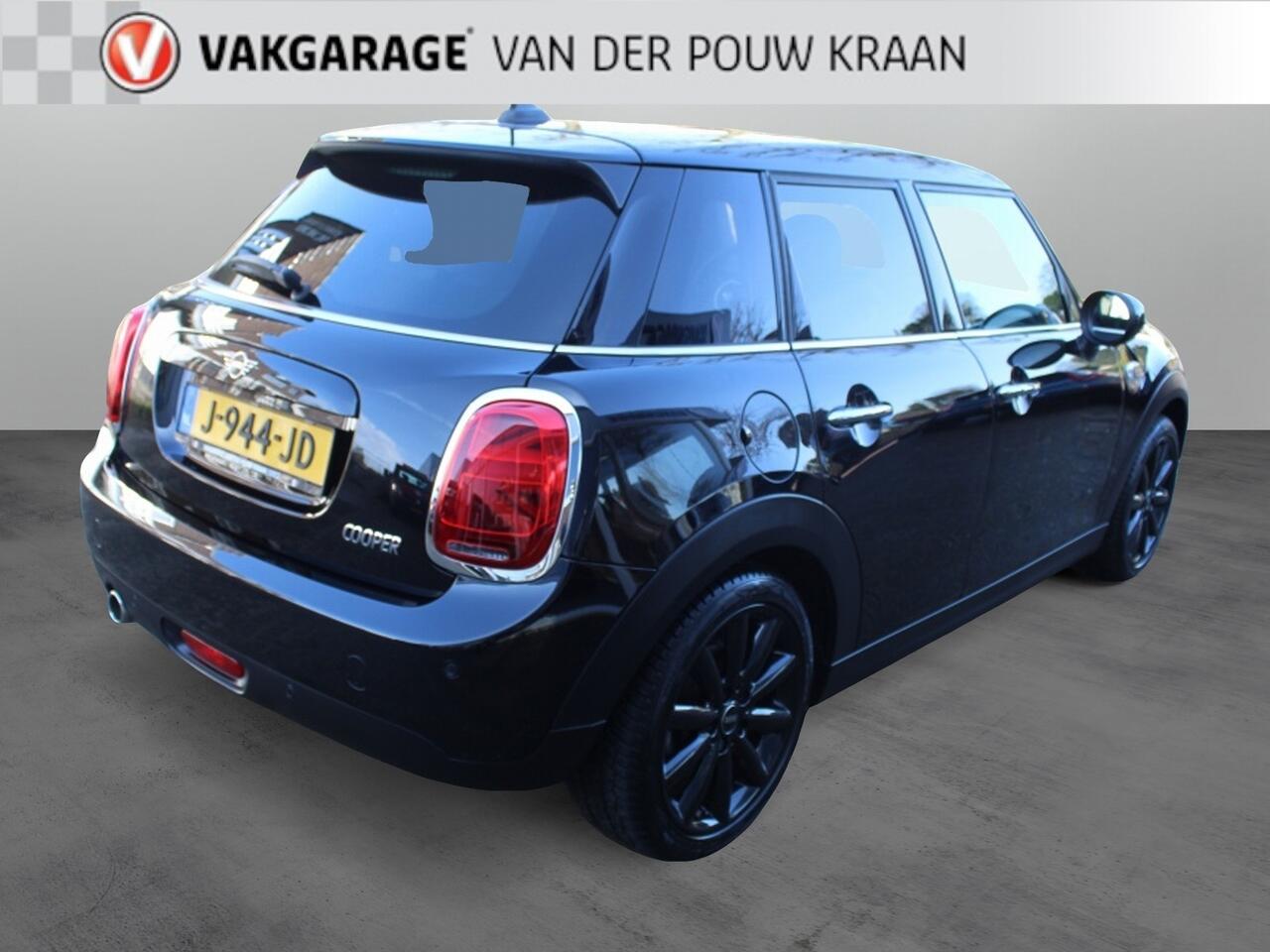 Mini MINI 1.5 Cooper Dalston Edition Climate Airco / Cruise Control / Navi